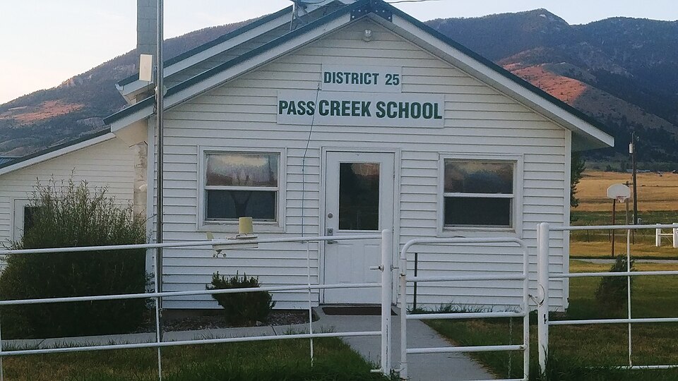 Photograph of Pass Creek School