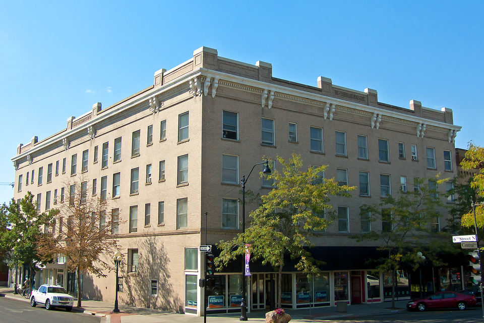 Photograph of Roberts Building