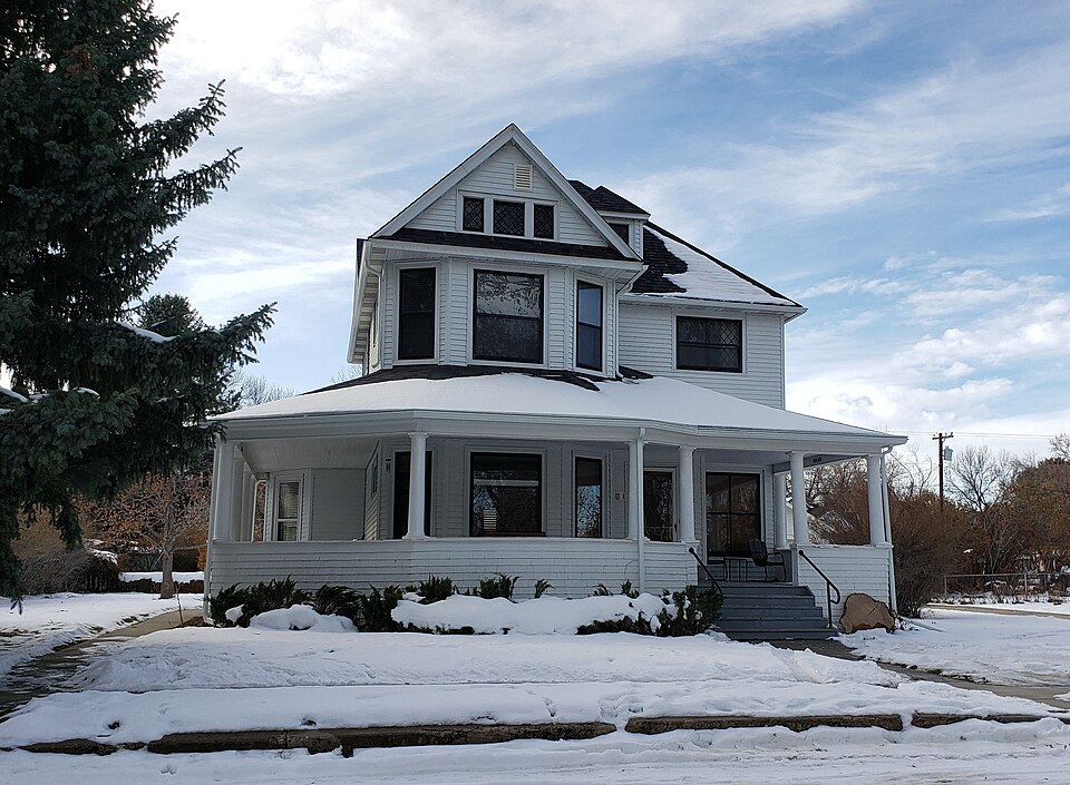 Photograph of Raymond Hough House