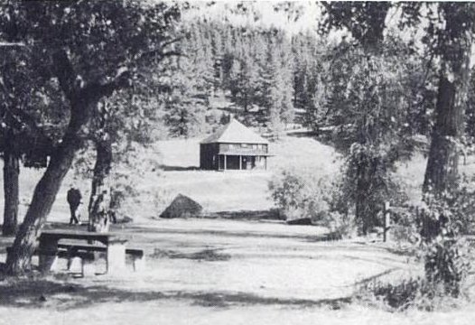 Photograph of Judith River Ranger Station