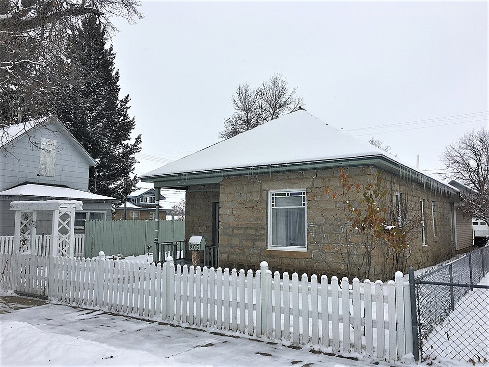 Photograph of House at 805 W. Watson