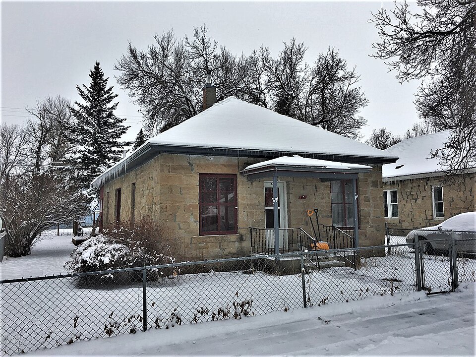 Photograph of House at 809 W. Watson