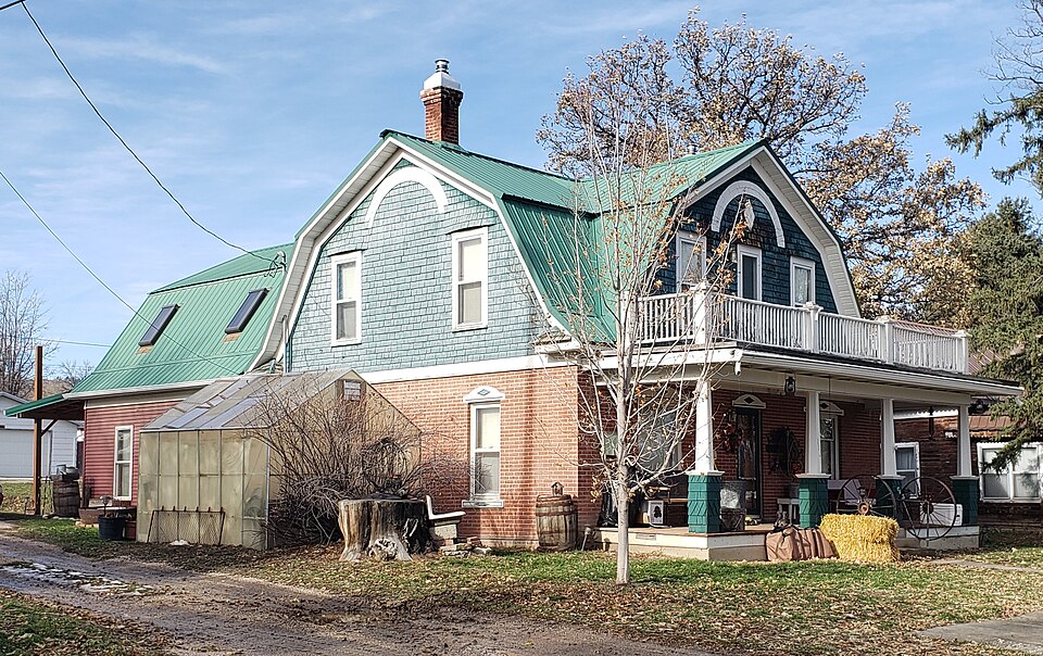 Photograph of Tracy McCall House