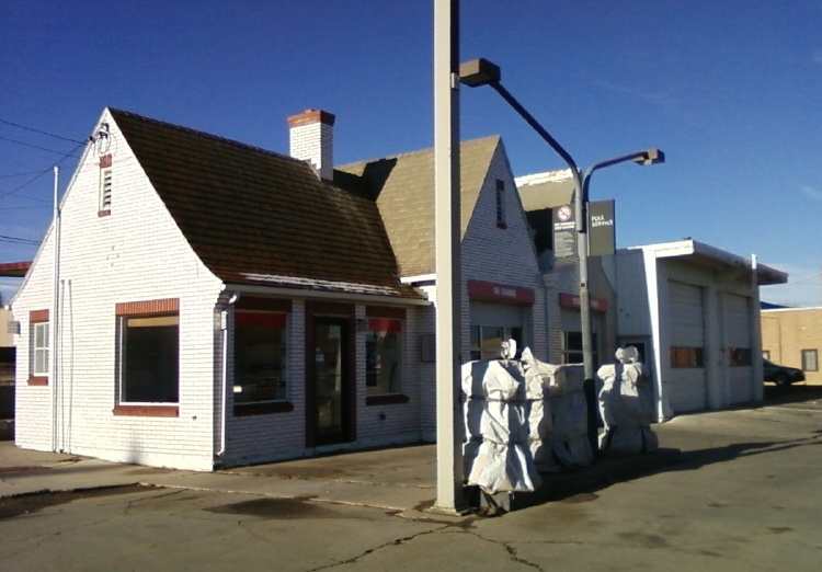 Photograph of Rainbow Conoco