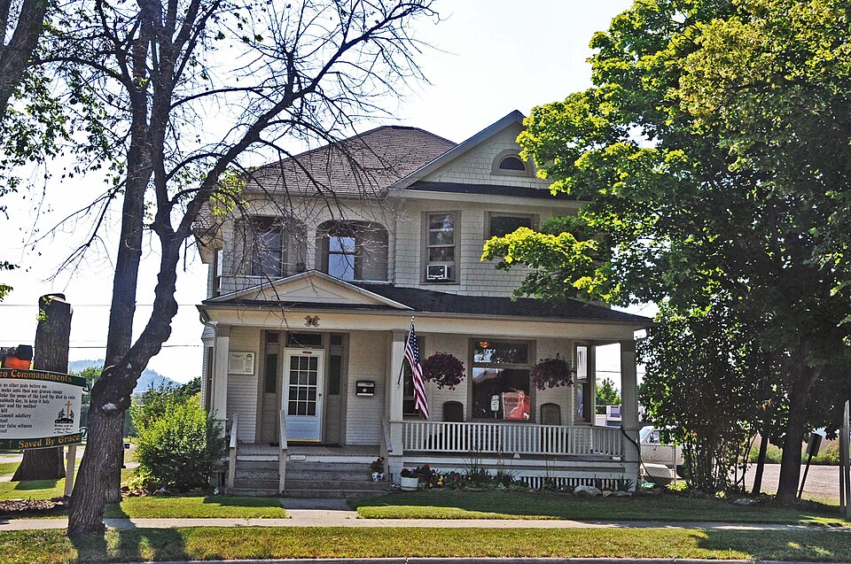 Photograph of Bader-Jaquette and Westwang Houses and Rental Property