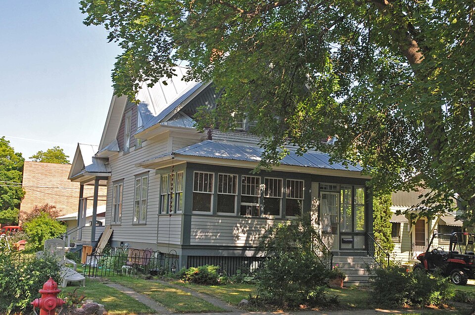 Photograph of Thierwechter House