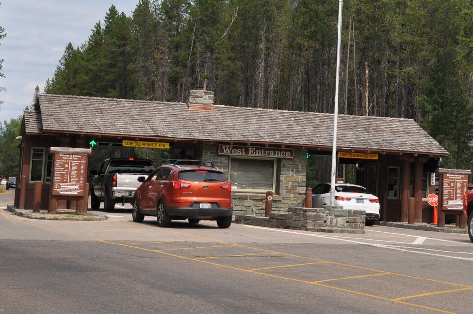 Photograph of West Entrance Station