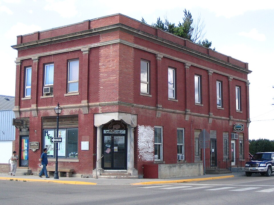 Photograph of First State Bank of Chester