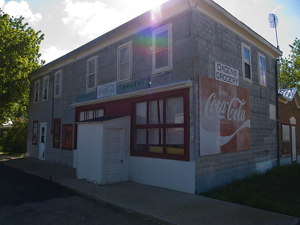 Photograph of Dagen's Grocery