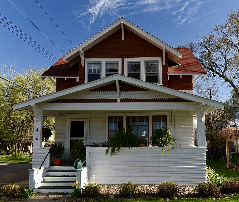 Photograph of Fred and Gladys Grady House