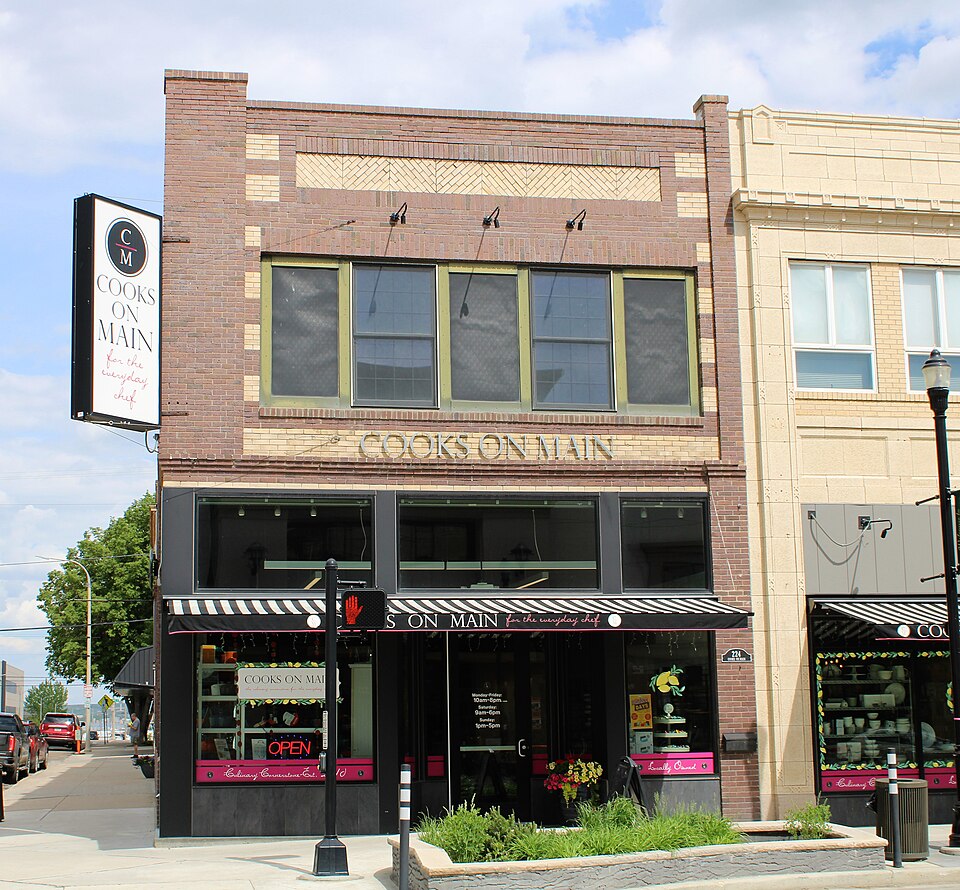 Photograph of Creaser Building
