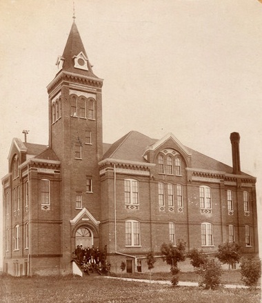 Photograph of Griggs County Courthouse