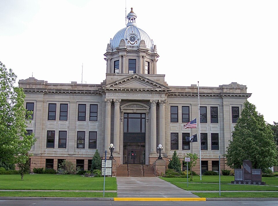 Photograph of Richland County Courthouse