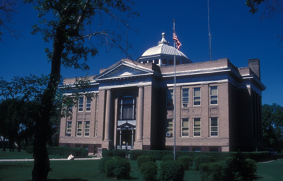 Photograph of Sargent County Courthouse