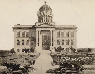 Photograph of LaMoure County Courthouse