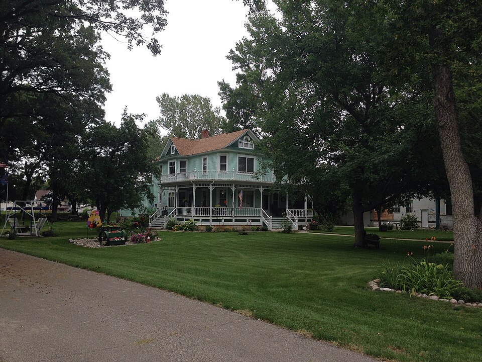 Photograph of Tufveson House