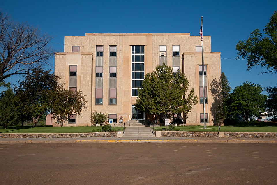 Photograph of Hettinger County Courthouse