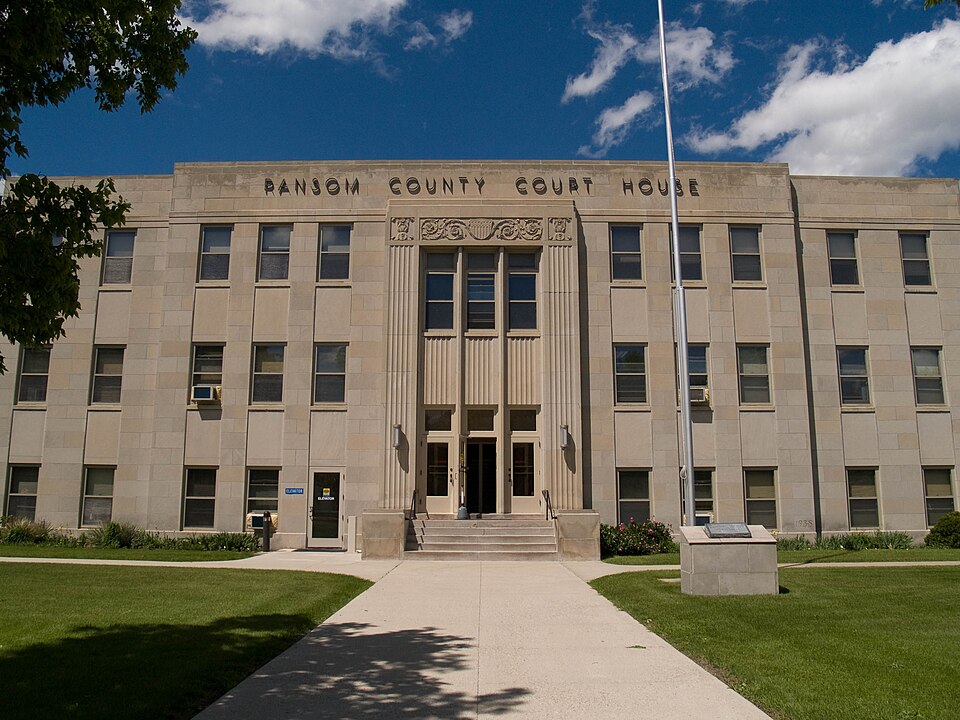 Photograph of Ransom County Courthouse