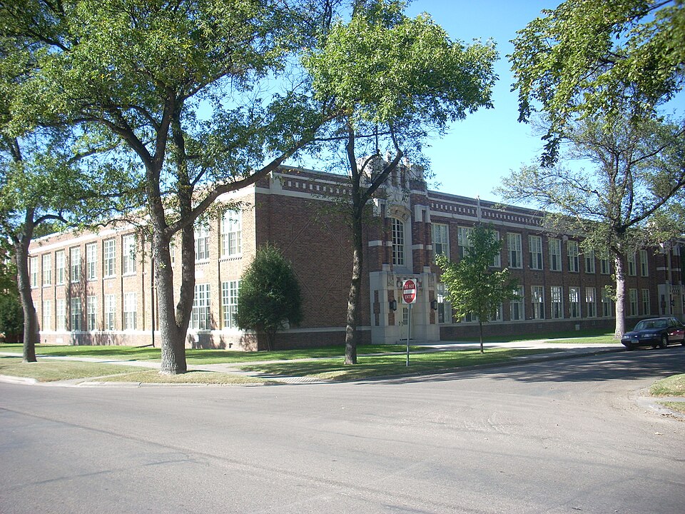 Photograph of South Junior High School