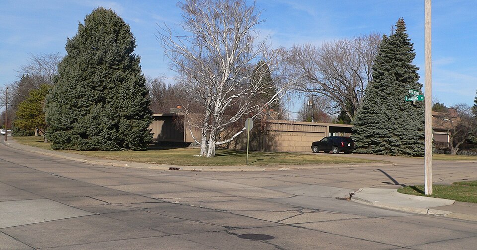 Photograph of Walter and Ruby Behlen House