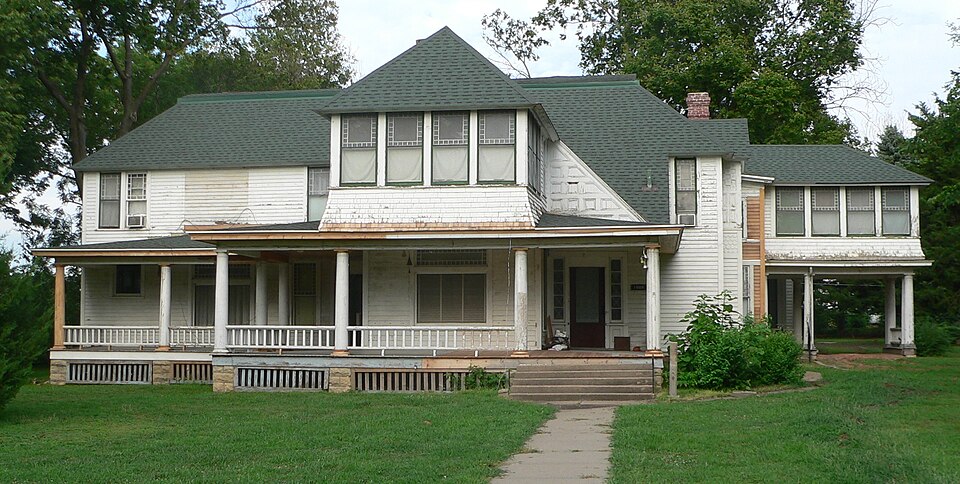 Photograph of Gov. Arthur J. Weaver House