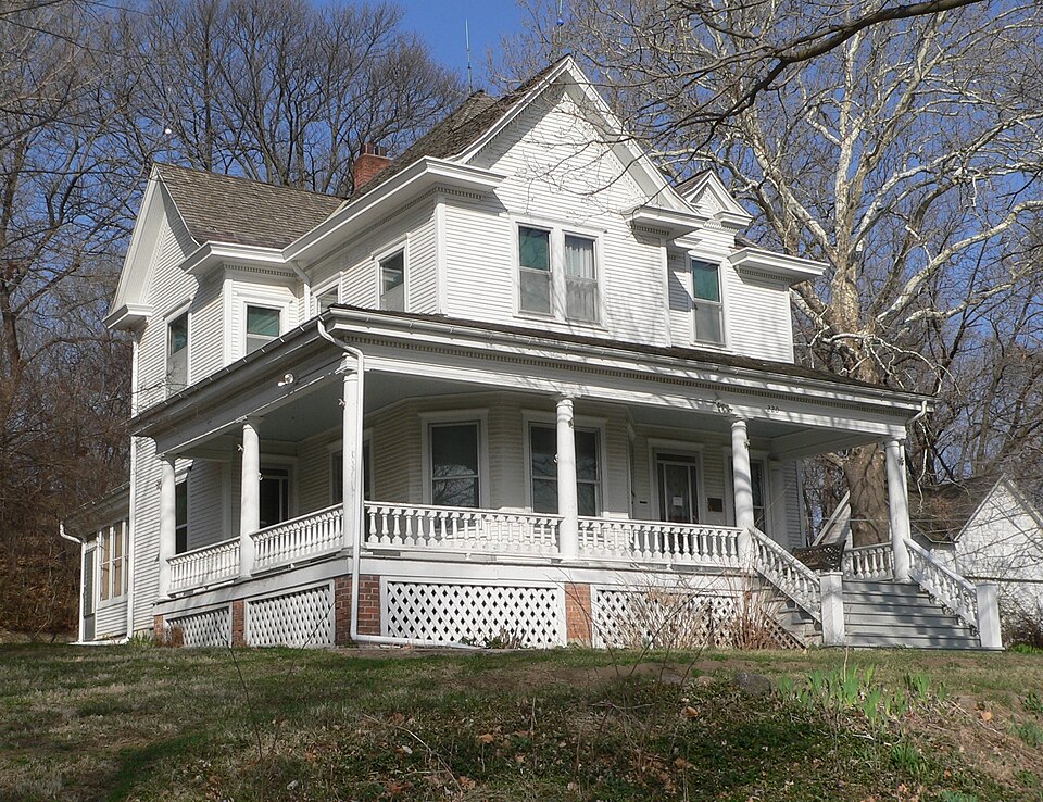 Photograph of Alfred H. and Sarah Frahm House