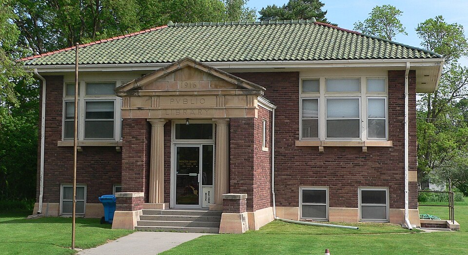 Photograph of Brenizer Library