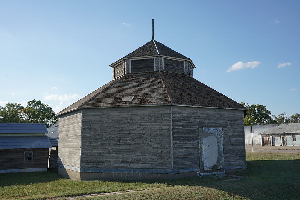 Photograph of Bartley Sales Barn