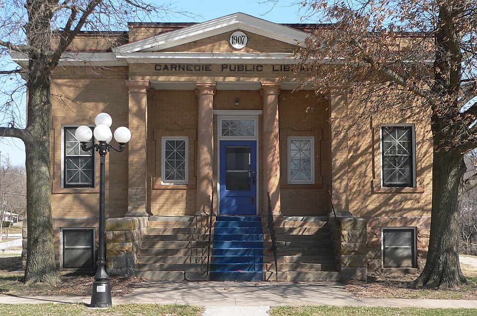 Photograph of Pawnee City Carnegie Library
