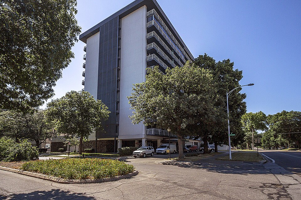 Photograph of Sky Park Manor