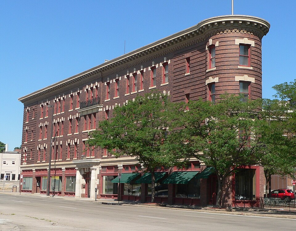 Photograph of Flatiron Hotel