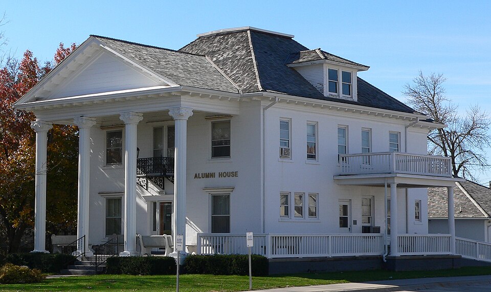 Photograph of Dr. A.O. Thomas House