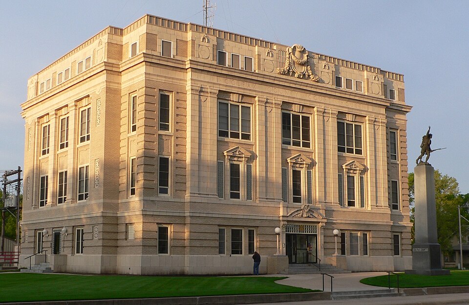 Photograph of Colfax County Courthouse