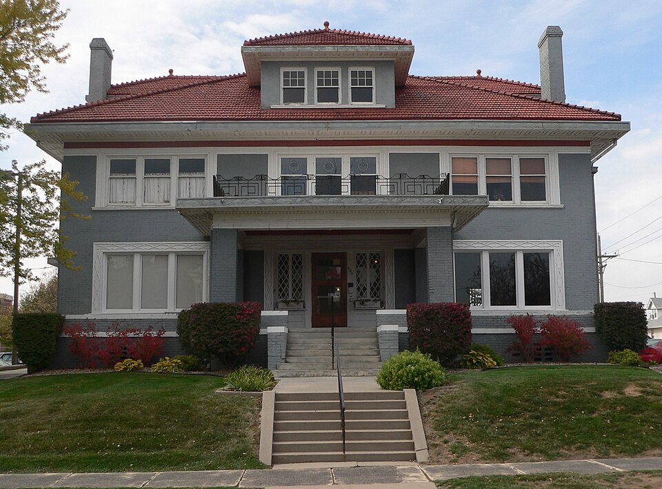 Photograph of Bradford-Pettis House