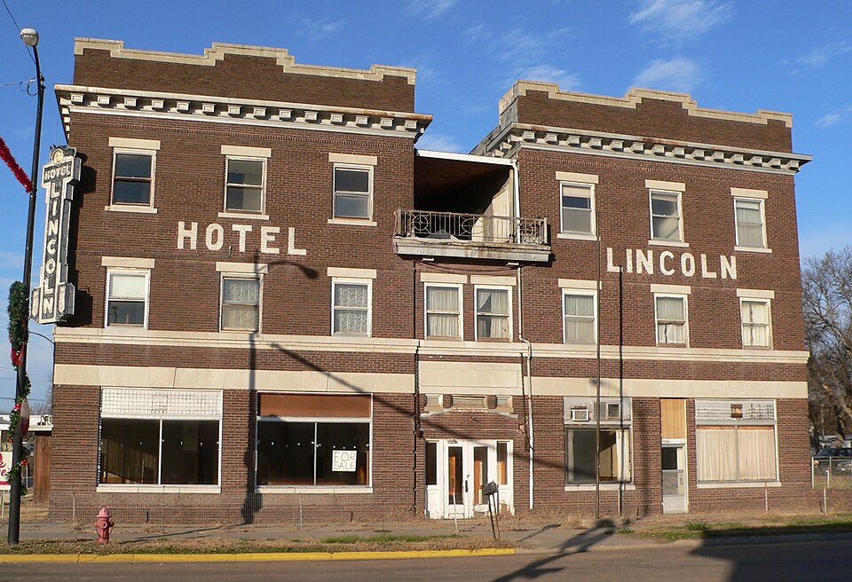 Photograph of Lincoln Hotel
