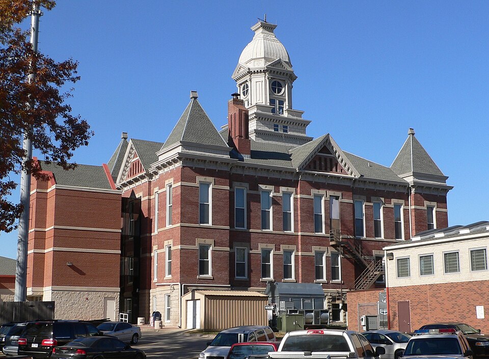 Photograph of Washington County Courthouse