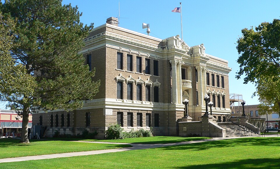 Photograph of Valley County Courthouse