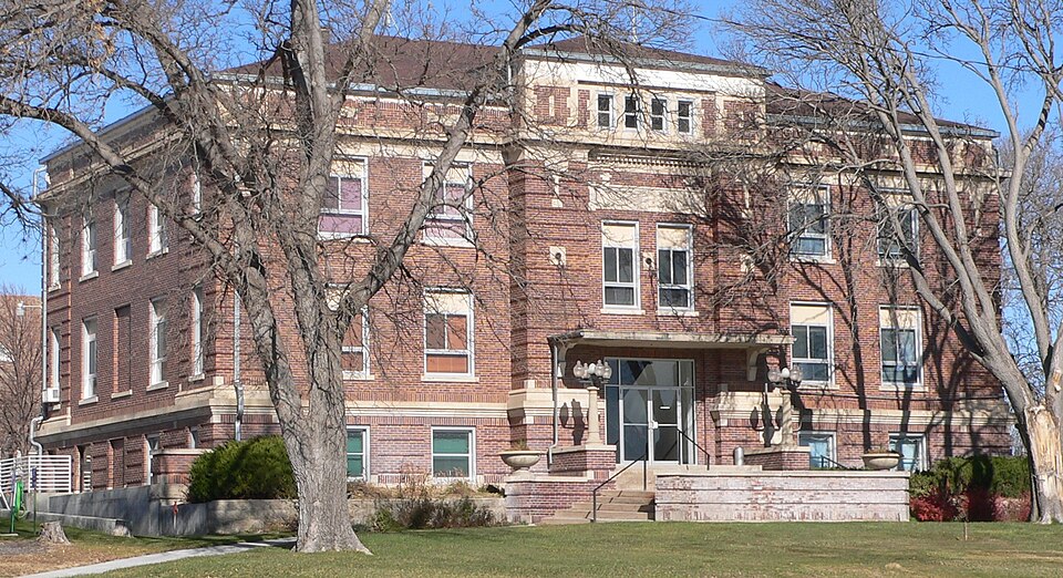 Photograph of Dundy County Courthouse