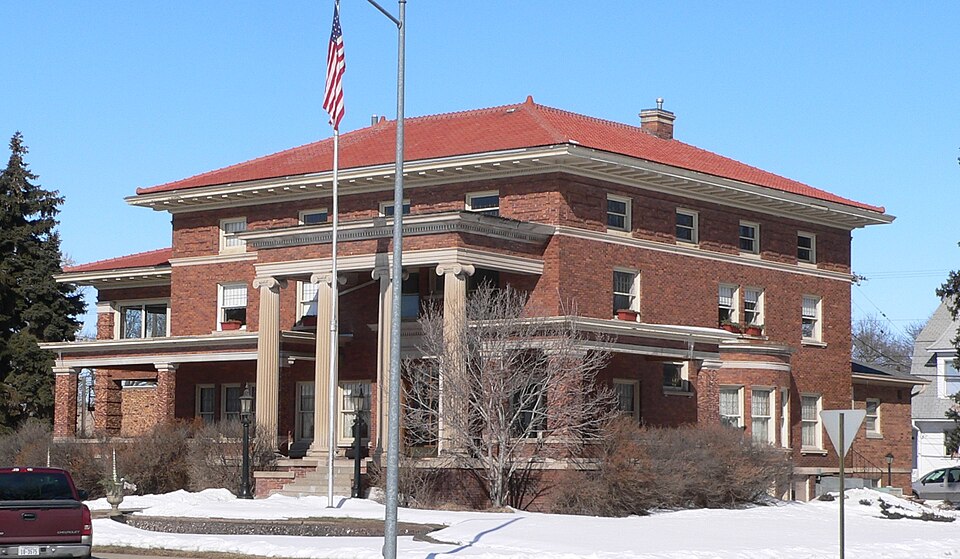Photograph of Dr. Carroll D. and Lorena R. North Evans House