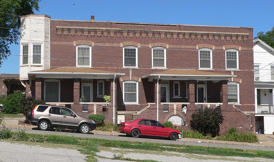 Photograph of Steiner Rowhouse No. 1