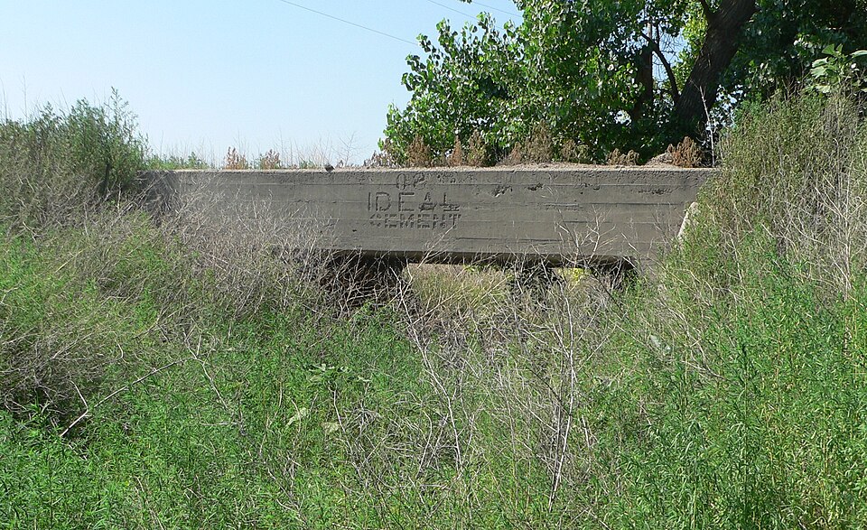 Photograph of Ideal Cement bridge