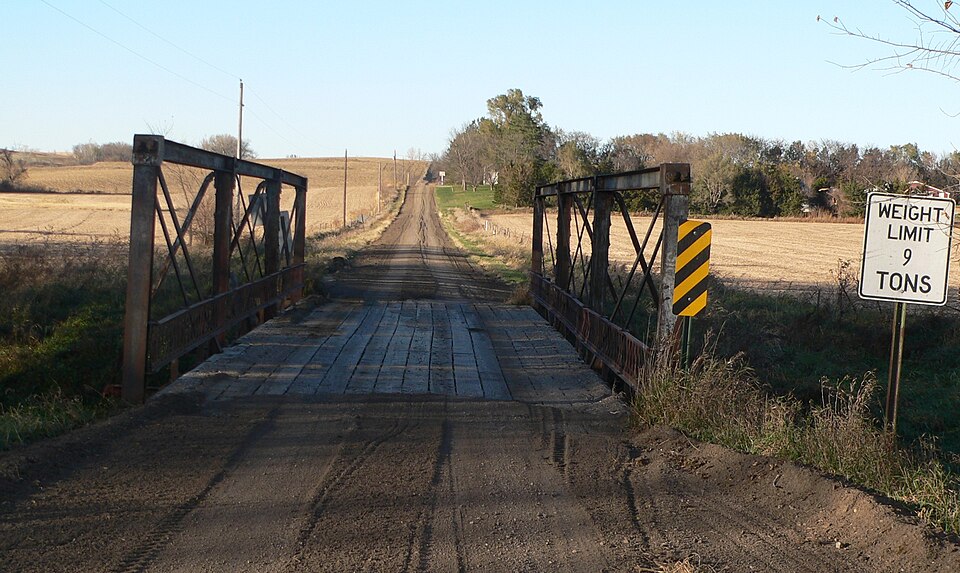 Photograph of North Omaha Creek Bridge