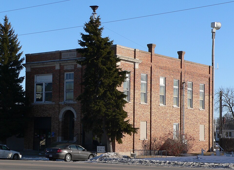 Photograph of Cedar Rapids City Hall and Library