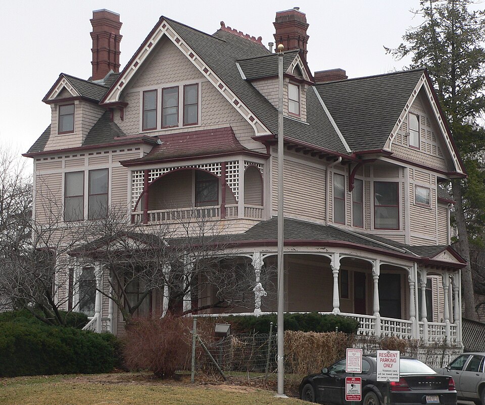 Photograph of William L. and Sydney V. Murphy House