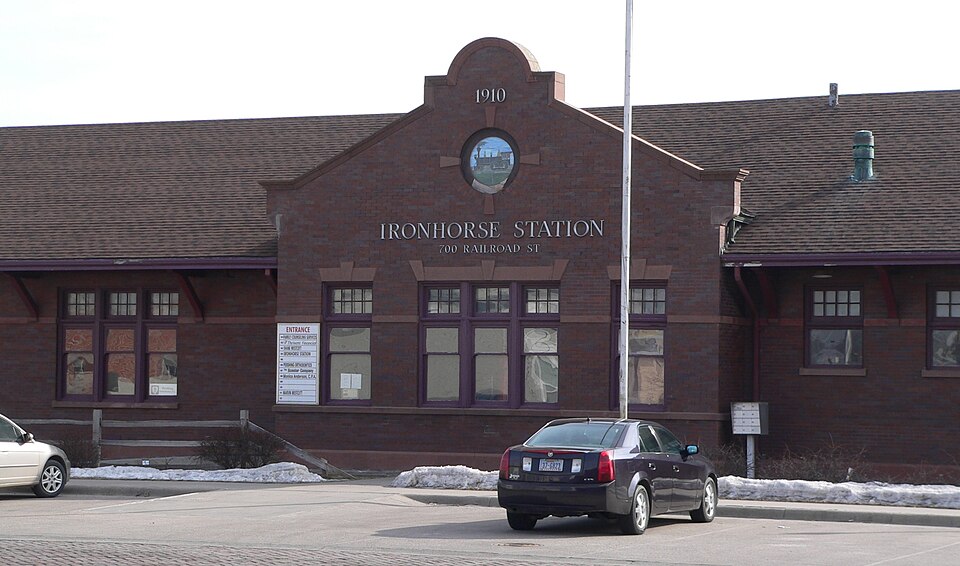 Photograph of Holdrege station