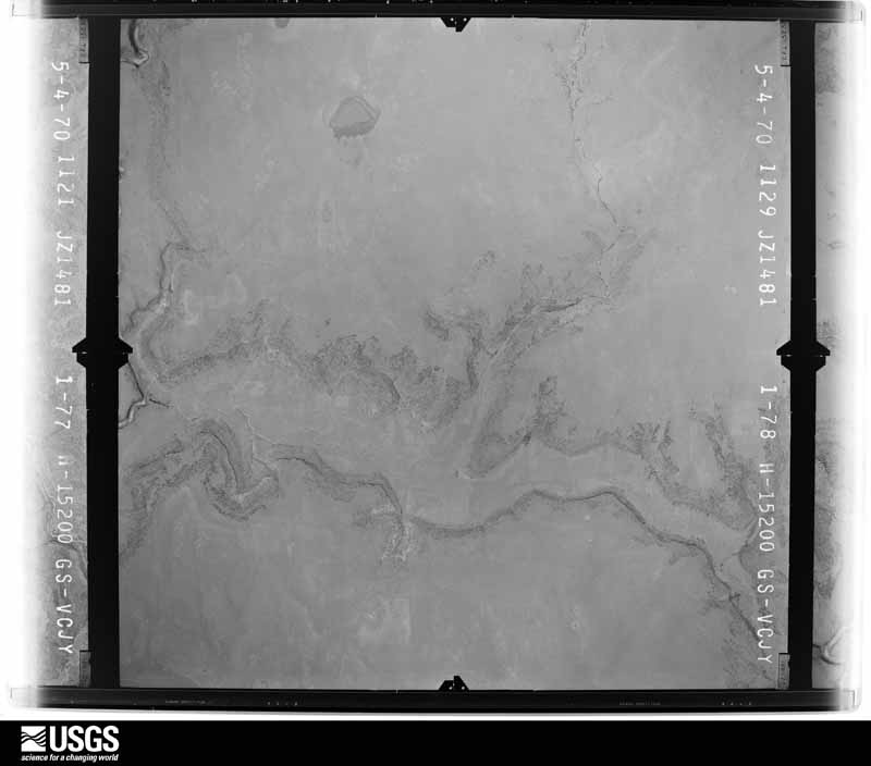 U.S. Geological Survey aerial photograph, 1970-05-11, scale 1:30400