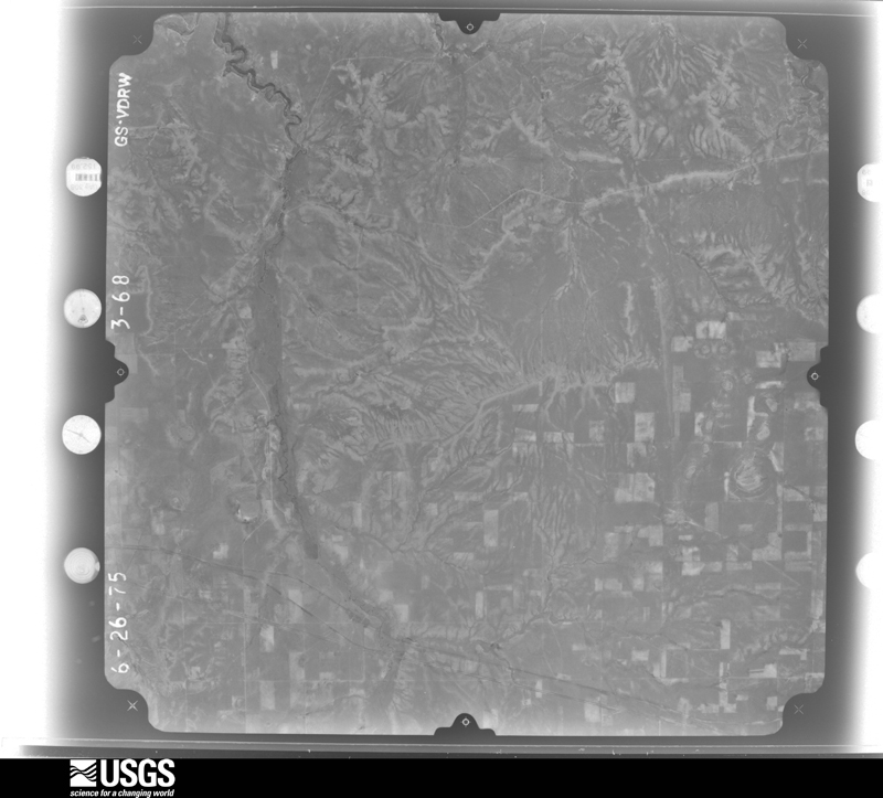 U.S. Geological Survey aerial photograph, 1975-06-26, scale 1:80000