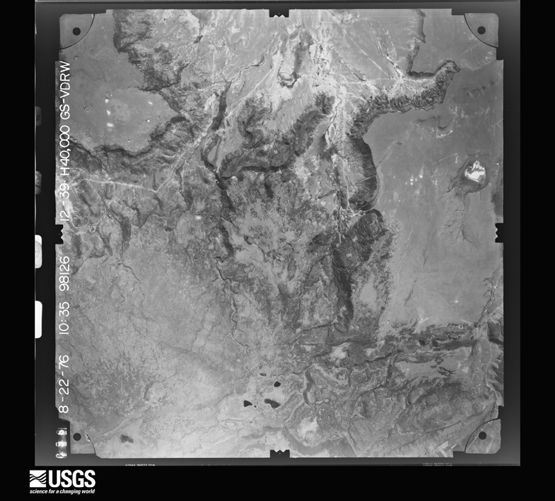 U.S. Geological Survey aerial photograph, 1976-08-22, scale 1:80000