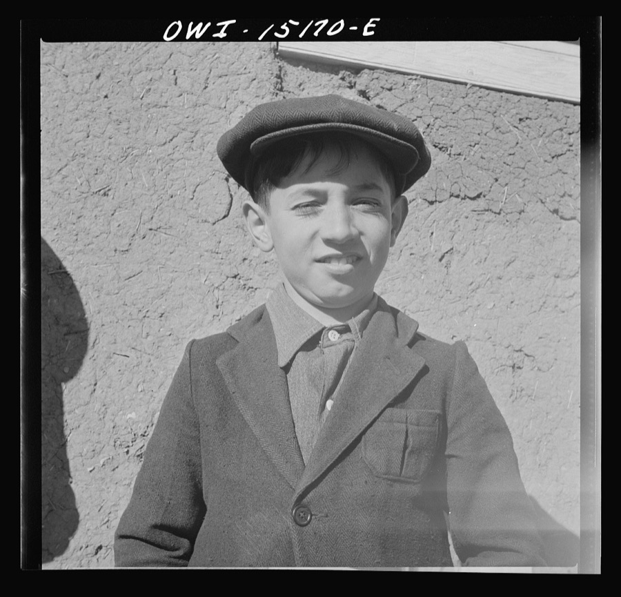 Chacon, Mora County, New Mexico. School children