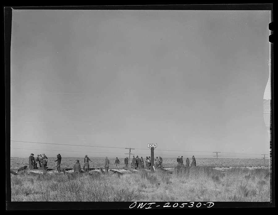 Iden, New Mexico. Atchison, Topeka and Santa Fe Railroad section gang working on a track